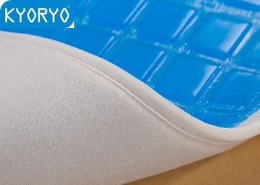 極度の柔らかい無水ケイ酸の冬/夏の間暖まる冷却のゲルのマットレス パッド